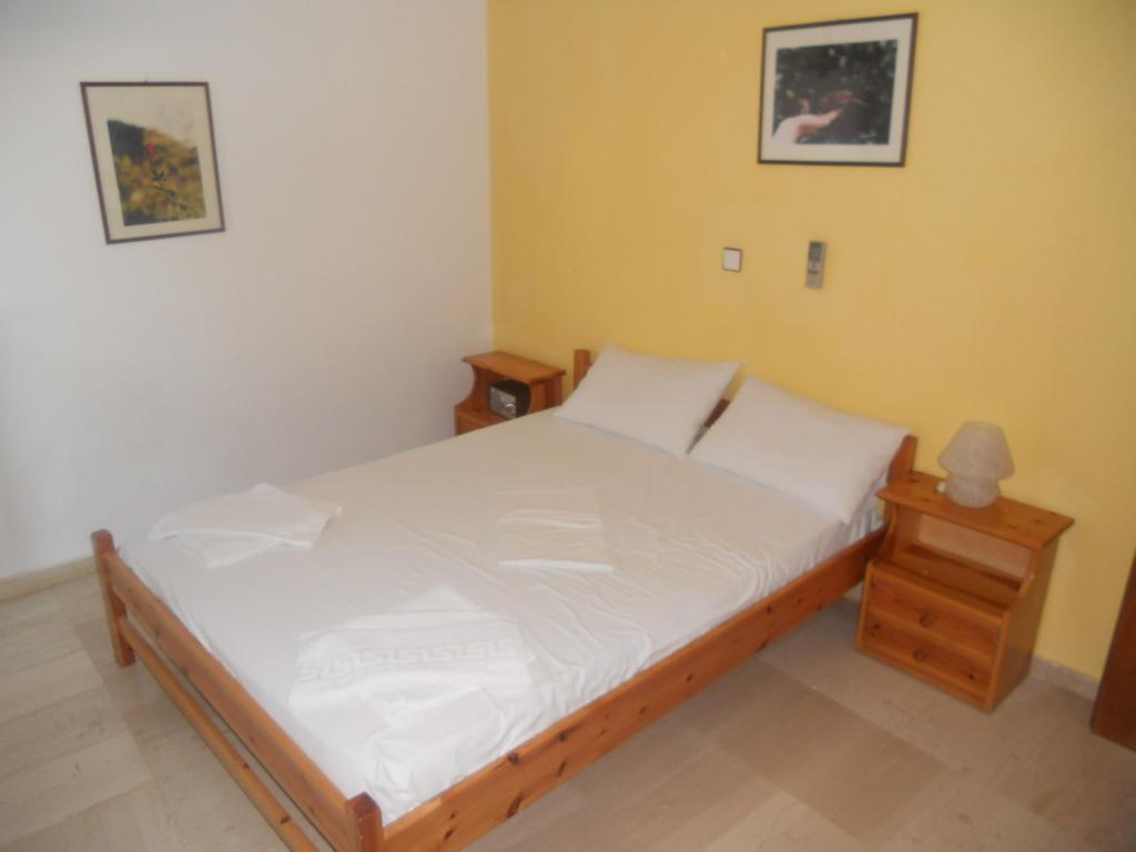Assimakis Hotel 피니코운타 객실 사진